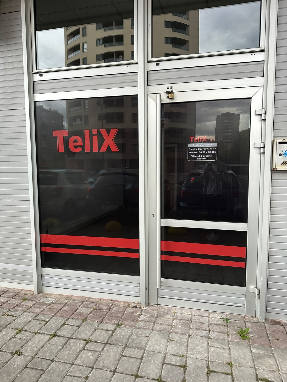 brendiranje izloga u tuzli. Za firmu Telix